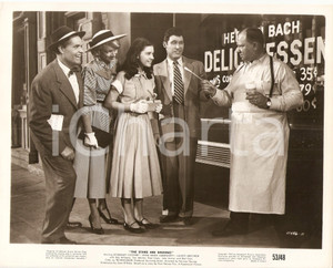 Fotografia d epoca originale 1953 STARS ARE SINGING Rosemary CLOONEY Anna Maria ALBERGHETTI Delicatessen Foto 1