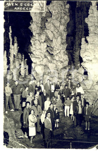 Fotografia d epoca originale 1960 ca AVEN D ORGNAC ARDECHE Visitatori alle grotte FotoGRAFIA 11x18 1