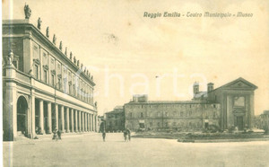 Cartolina originale da collezione 1942 REGGIO EMILIA teatro Municipale e Museo Cartolina ANIMATA FP NV 1