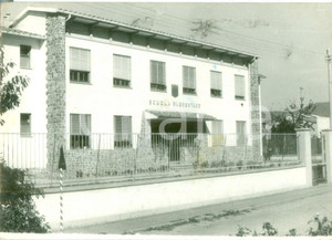 Cartolina originale da collezione 1958 FIRENZE Un edificio della scuola elementare Cartolina FG VG 1