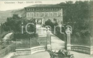 Cartolina originale da collezione 1930 ca CHIANCIANO TERME SI Automobile al Grand Hotel Cartolina FP NV 1