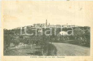 Cartolina originale da collezione 1940 PIENZA SI Panorama del paese dai campi Cartolina FP VG 1