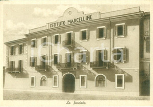 Cartolina originale da collezione 1945 ca ARONA NO La facciata dell Istituto Suore Marcelline Cartolina FG NV 1
