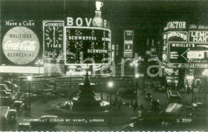 Cartolina originale da collezione 1961 LONDON Veduta di PICCADILLY CIRCUS Have a Coke Cartolina FP VG 1
