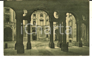 Cartolina originale da collezione 1924 CASALE MONFERRATO AL Cortile antica casa TREVILLE Cartolina FP VG 1