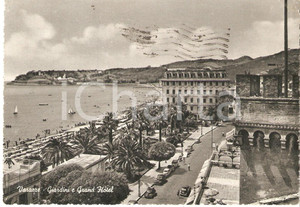 Cartolina originale da collezione 1955 VARAZZE SV Giardini e Grand Hotel  Panorama Cartolina FG VG 1