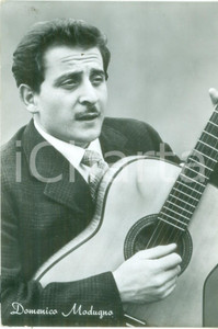 Cartolina originale da collezione 1965 ca MUSICA Domenico MODUGNO suona la chitarra Cartolina FG NV 1