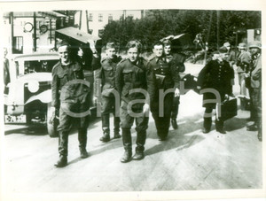 Fotografia d epoca originale 1938 WW2 GERMANIA Soldati Sudeti congedati tornano in patria Fotografia 1