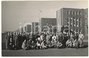 Cartolina originale da collezione 1960 ca WOLFSBURG Una visita alla fabbrica della WOLKSWAGEN Cartolina 1