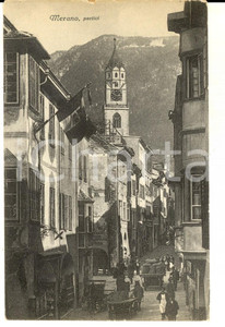 Cartolina originale da collezione 1915 ca MERANO BZ Veduta con i portici Cartolina ANIMATA FP NV 1