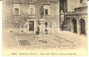 Cartolina originale da collezione 1915 ca URBINO Monumento a Raffaello  Piazza Duca Federico Cartolina FP NV 1