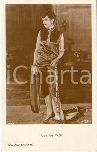 Cartolina originale da collezione 1925 ca CINEMA Lya DE PUTTI indossa vestito a strascico Cartolina FP NV 1