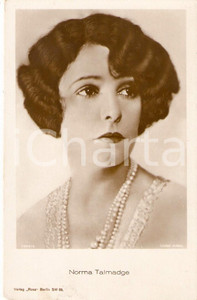 Cartolina originale da collezione 1920 ca CINEMA Attrice Norma TALMADGE Ritratto con collana di perle FP NV 1