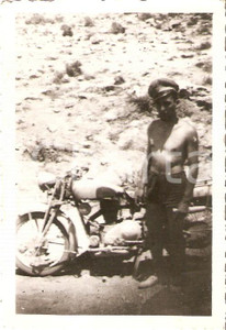Fotografia d epoca originale 1941 TOBRUCH LIBIA 7° Reggimento Bersaglieri Mario ANGIOLINI pilota Foto 1