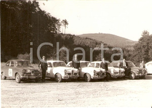 Fotografia d epoca originale 1965 ca JOLLY CLUB Modelli di ALFA ROMEO della scuderia Foto RALLY 1