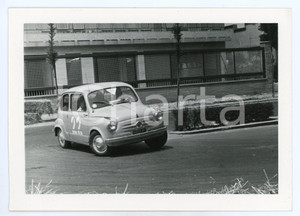 Fotografia d epoca originale 1965 ca JOLLY CLUB Fiat 600 derapata in curva Foto RALLY 1