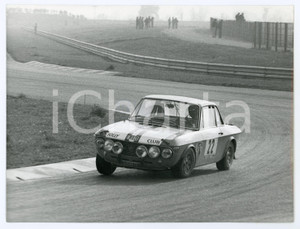 Fotografia d epoca originale 1965 ca JOLLY CLUB Lancia Fulvia coupÃ© su circuito Foto RALLY 1
