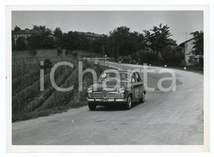 Fotografia d epoca originale 1965 ca RALLY Alfa Romeo Giulietta Corsa in campagna JOLLY CLUB Foto 18x13 1