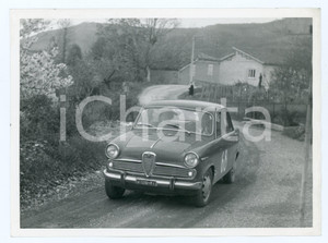 Fotografia d epoca originale 1965 ca ALFA ROMEO Giulietta Rally tra le cascine JOLLY CLUB Foto 18x13 1