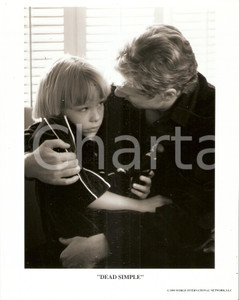 Fotografia d epoca originale 1999 DEAD SILENT Movie by Roger CARDINAL Grandfather hugs his grandson Foto 1