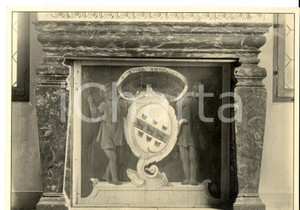 Fotografia d epoca originale 1960 ca VENEZIA Antico camino con stemma BARBARIGO Foto ARTISTICA GIACOMELLI 1