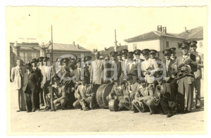 Fotografia d epoca originale Maggio 1945 CORNAREDO Festeggiamenti Liberazione  Banda musicale Foto 14x9 1