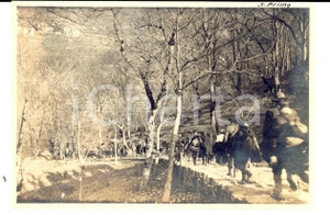 Fotografia d epoca originale 1917 MONTE SAN PRIMO Giovani escursionisti in salita  Foto VINTAGE 16x10 cm 1