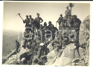 Fotografia d epoca originale 1922 VALLE D AOSTA MONT GELE  Gruppo di alpinisti in vetta Foto VINTAGE 17x12 1
