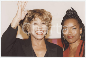 Fotografia d epoca originale 1983 USA  SPETTACOLO Tina TURNER Angela BASSETT Ritratto  Foto 23x15 cm 1