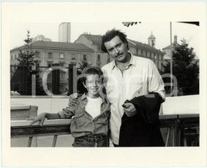 Fotografia d epoca originale 1991 COMMISSARIO CORSO  NOTTE DI LUNA Diego ABATANTUONO Sergio TERENGHI Foto 1 1