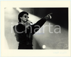 Fotografia d epoca originale 1987 SAINT VINCENT ESTATE Alberto FORTIS sul palco  Foto 25x20 cm 1
