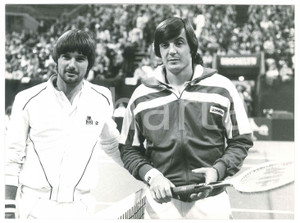 Fotografia d epoca originale 1975 ca TENNIS Adriano PANATTA Jimmy CONNORS Foto 24x18 cm 1