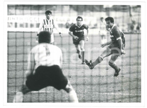 Fotografia d epoca originale 1988 CALCIO Coppa UEFA ROMA  PARTIZAN 20 Azione di Giuseppe GIANNINI  Foto 1