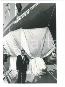 Fotografia d epoca originale 1985 VENEZIA Varo AZZURRA II Cino RICCI ritratto con imbarcazione  Foto 18x24 1
