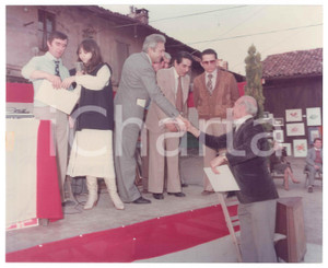 Fotografia d epoca originale 1975 ca MILANO Cascina CASE NUOVE PSI Festa dell Avanti! AutoritÃ  sul palco 3 1
