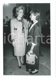 Fotografia d epoca originale 1985 ca VENEZIA Mostra del Cinema  Giovanna MASSOBRIO Ysabel LEOTARD Foto 18x24 1
