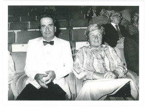 Fotografia d epoca originale 1984 VENEZIA Mostra del Cinema  Paolo PORTOGHESI Tina ANSELMI  Foto 24x18 cm 1