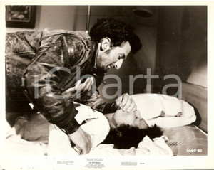 Fotografia d epoca originale 1966 THE WILD ANGELS Lou PROCOPIO mutes a girl Movie by Roger CORMAN Photo 25x20 1