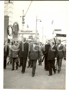 Fotografia d epoca originale 1957 ROMA EUR Ministro Pietro CAMPILLI inaugura la V Fiera Campionaria  Foto 1