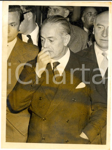 Fotografia d epoca originale 1956 LONDON Lancaster House  Gaetano MARTINO after SUEZ NATIONS meeting Photo 1