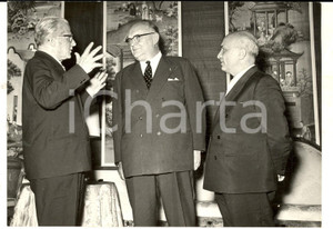 Fotografia d epoca originale 1958 ROMA Giovanni GRONCHI e Amintore FANFANI ricevono PaulHenri SPAAK Foto 1