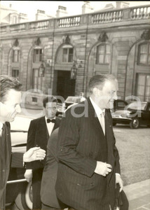 Fotografia d epoca originale 1959 PARIS Ministro Fernando Maria CASTIELLA accolto da RenÃ© BROUILLET Foto 1