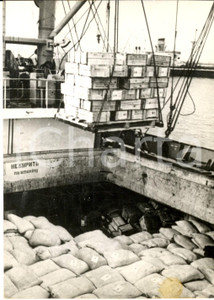 Fotografia d epoca originale 1962 ODESSA CROCE ROSSA Motonave FLORESTI porta aiuti ai rifugiati algerini Foto 1