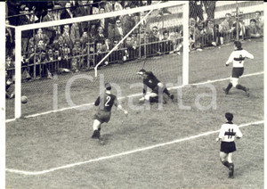 Fotografia d epoca originale 1959 CALCIO SERIE A INTERGENOA Goal di Ferruccio MAZZOLA Foto 18x13 cm 1