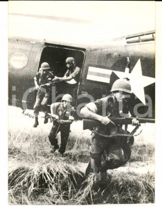 Fotografia d epoca originale 1962 SAIGON VIETNAM Militari americani contro la guerriglia comunista Foto 1