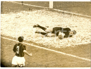 Fotografia d epoca originale 1959 CALCIO SERIE A INTERMILAN Parata di Giorgio GHEZZI Foto 24x18 cm 1