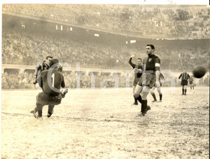 Fotografia d epoca originale 1959 CALCIO SERIE A INTERGENOA Tiro di Antonio ANGELILLO contro BUFFON Foto 1