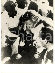 Fotografia d epoca originale 1968 LOS ANGELES Attentato a Robert KENNEDY  Arrivo della moglie Ethel Foto 1