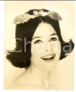 Fotografia d epoca originale 1959 LONDON FASHION Richard HENRY s hairstyling for Christmas Photo 16x21 1