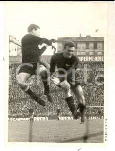 Fotografia d epoca originale 1960 ca CALCIO SERIE A Stadio Marassi GENOA Mischia per il pallone Foto 13x18 1